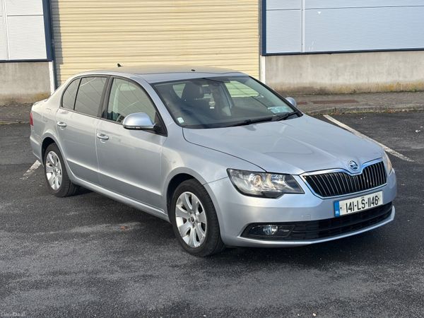 Skoda Superb Hatchback, Diesel, 2014, Silver