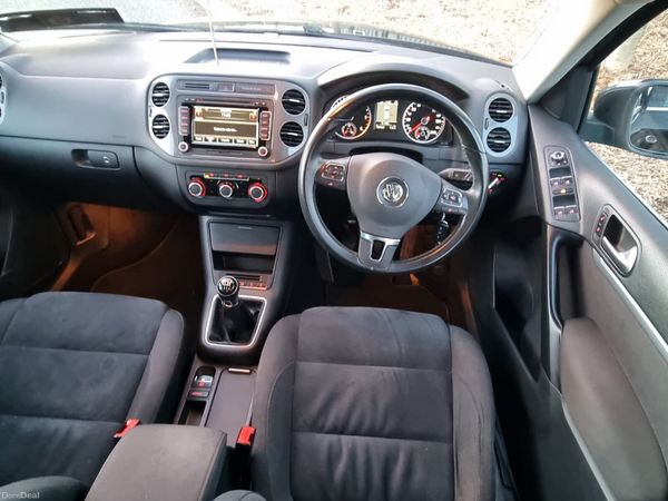 Volkswagen Tiguan SUV, Diesel, 2014, Black