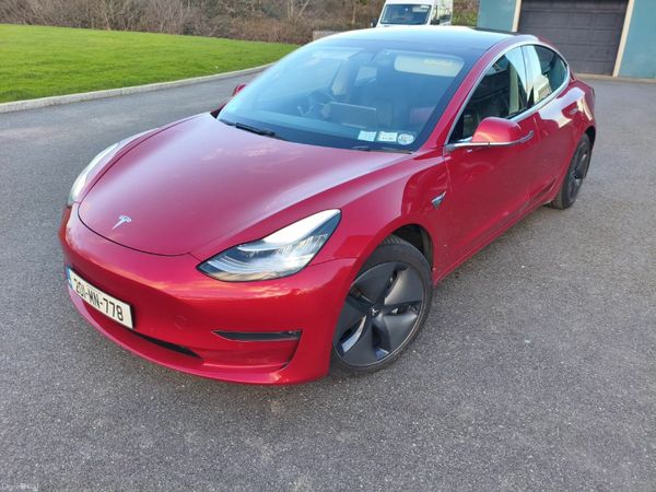Tesla Model 3 Saloon, Electric, 2020, Red