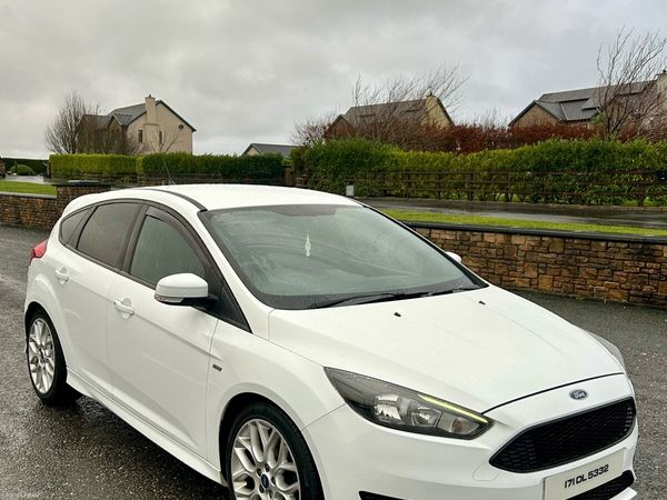 Ford Focus Hatchback, Diesel, 2017, White