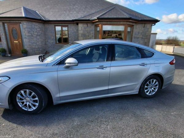 Ford Mondeo Hatchback, Diesel, 2016, Silver