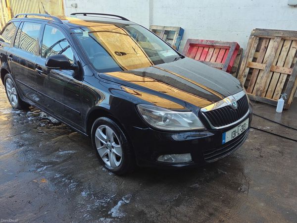 Skoda Octavia Estate, Diesel, 2013, Black