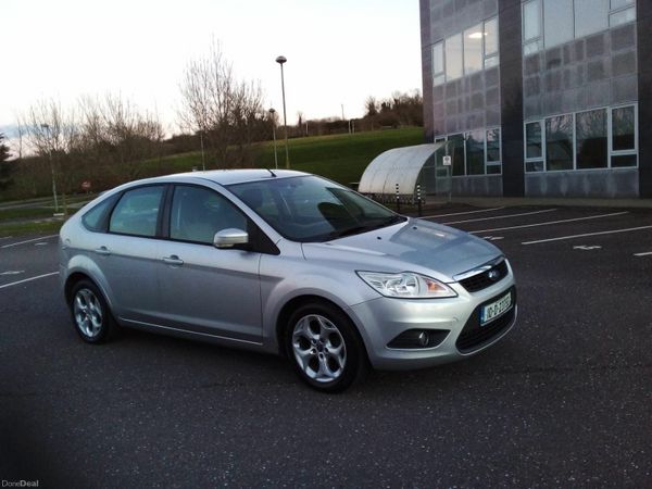 Ford Focus Hatchback, Diesel, 2010, Silver