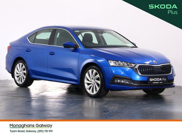 Skoda Octavia Saloon, Diesel, 2021, Blue