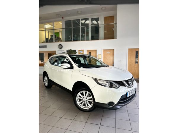 Nissan Qashqai MPV, Petrol, 2016, White
