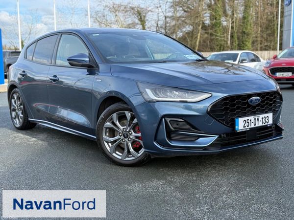 Ford Focus Hatchback, Petrol Hybrid, 2025, Blue
