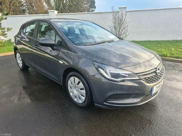 Opel Astra Hatchback, Petrol, 2017, Grey