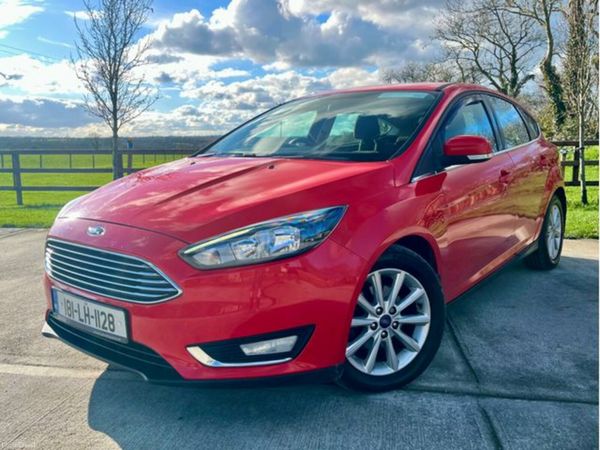 Ford Focus Hatchback, Diesel, 2018, Red