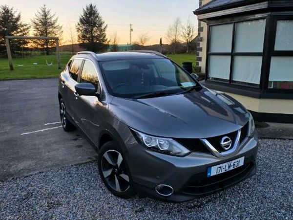 Nissan Qashqai SUV, Diesel, 2017, Grey