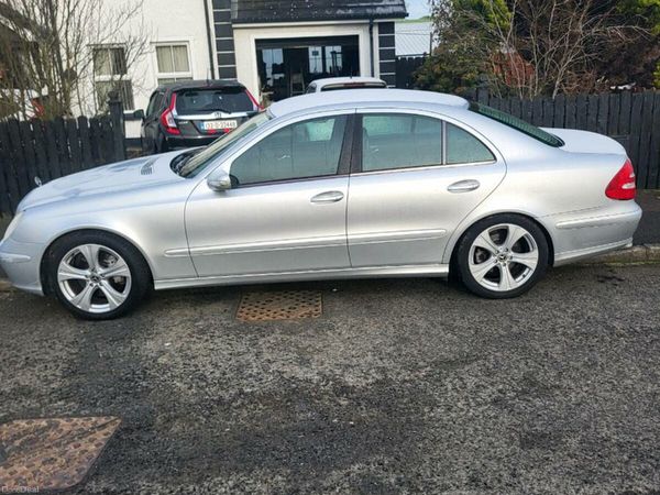 Mercedes-Benz E-Class Saloon, Petrol, 2006, Silver