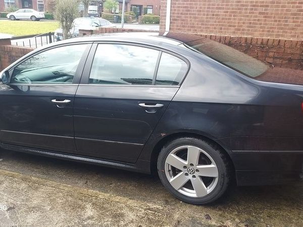 Volkswagen Passat Saloon, Diesel, 2009, Black
