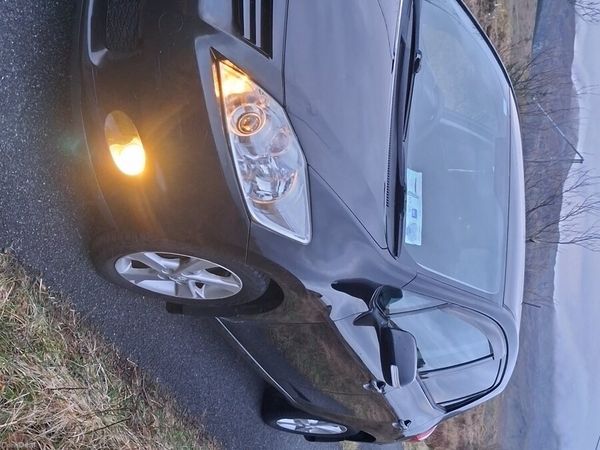 Toyota Auris Hatchback, Diesel, 2010, Black