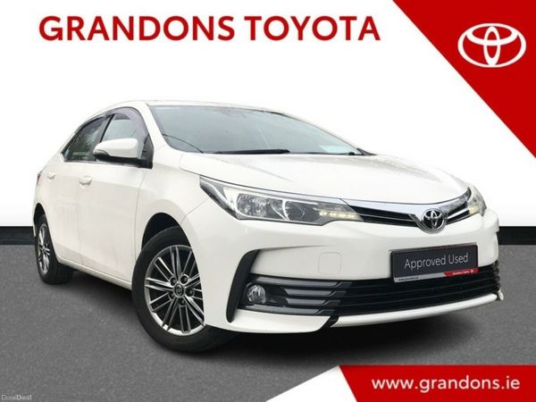 Toyota Corolla Saloon, Petrol, 2018, White