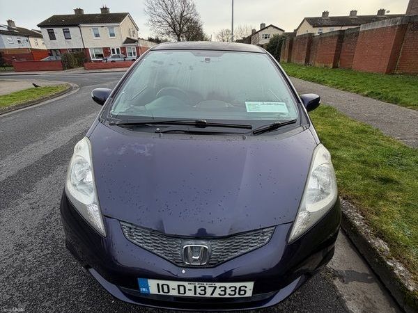 Honda Fit Hatchback, Petrol, 2010, Purple
