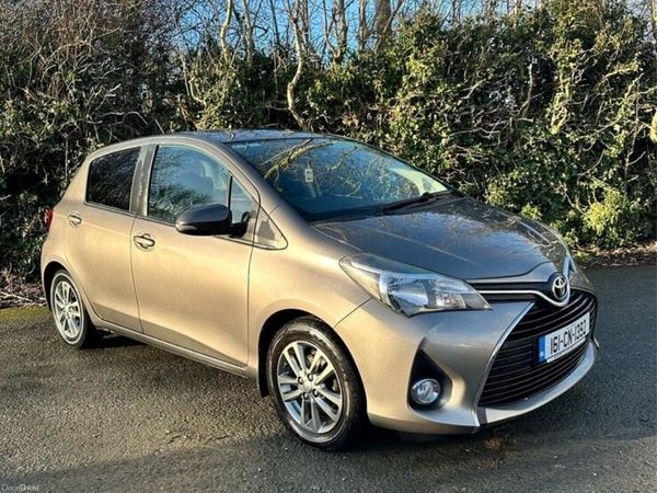 Nissan Qashqai Hatchback, Diesel, 2016, Grey