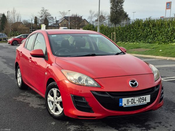 Mazda Mazda3 Saloon, Diesel, 2011, Red