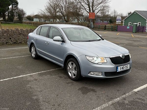 Skoda Superb Saloon, Diesel, 2011, Blue
