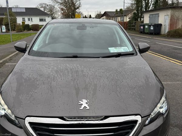 Peugeot 308 Hatchback, Petrol, 2016, Bronze