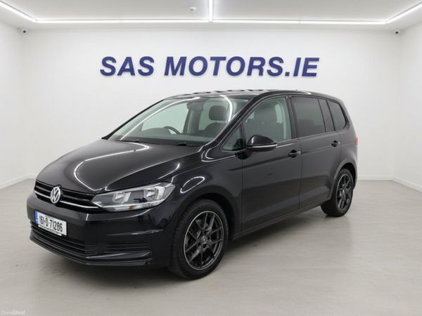 Volkswagen Touran MPV, Petrol, 2016, Black