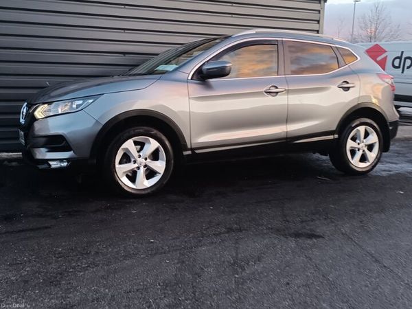Nissan Qashqai MPV, Petrol, 2018, Grey