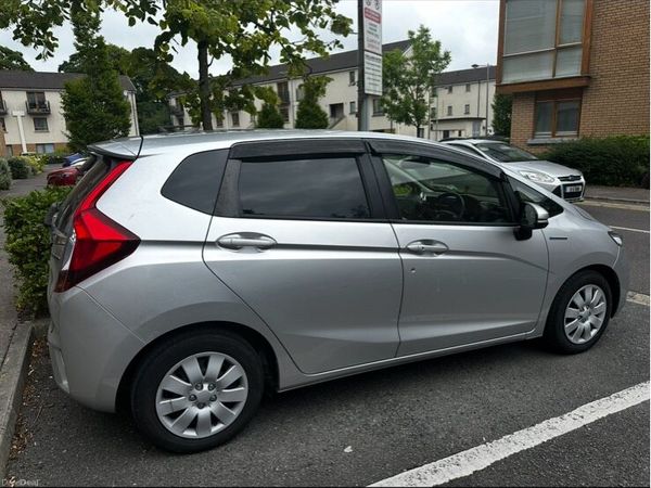 Honda Fit Hatchback, Petrol Hybrid, 2016, Silver
