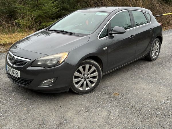 Vauxhall Astra Hatchback, Diesel, 2010, Grey