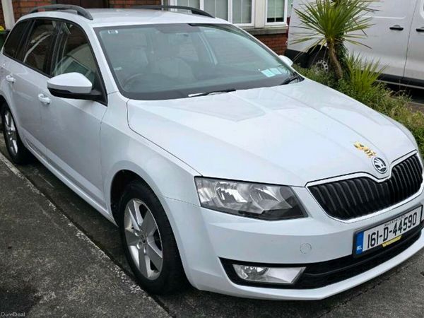 Skoda Octavia Estate, Diesel, 2016, White