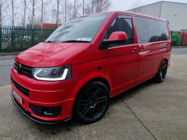 Volkswagen Shuttle Minibus, Diesel, 2006, Red