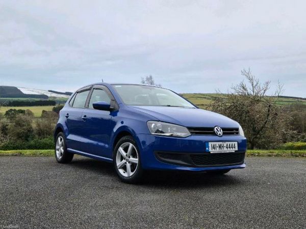 Volkswagen Polo Hatchback, Petrol, 2014, Blue