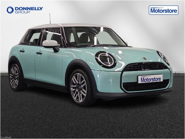 Mini Cooper Hatchback, Petrol, 2024, Green