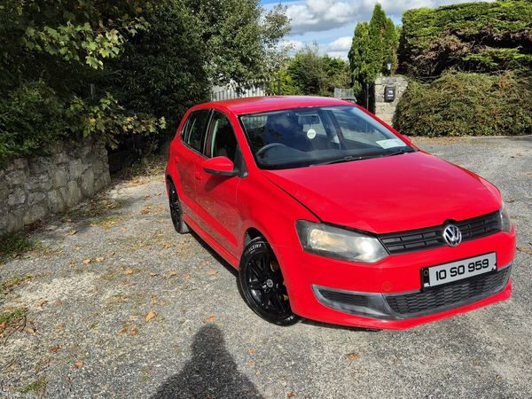 Volkswagen Polo Hatchback, Petrol, 2010, Red
