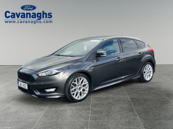 Ford Focus Hatchback, Petrol, 2018, Grey