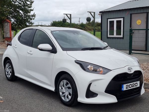 Toyota Yaris Hatchback, Petrol, 2020, White