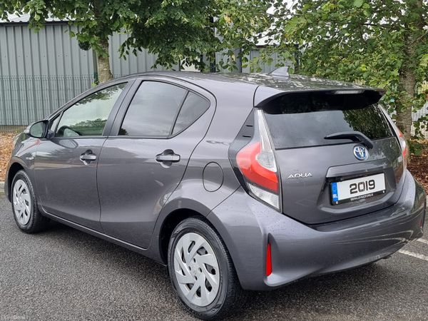 Toyota Aqua Hatchback, Petrol Hybrid, 2019, Black