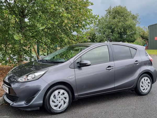 Toyota Aqua Hatchback, Petrol Hybrid, 2019, Black
