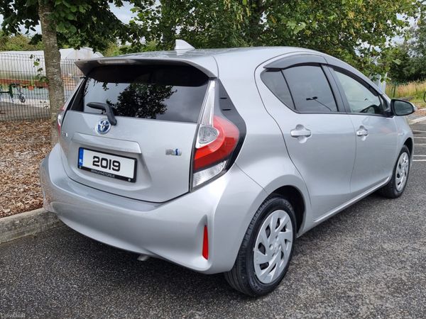 Toyota Aqua Hatchback, Petrol Hybrid, 2019, Black