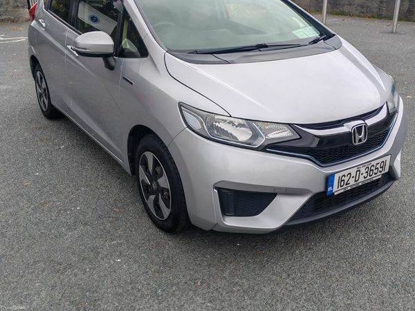 Honda Fit Hatchback, Petrol Hybrid, 2016, Silver