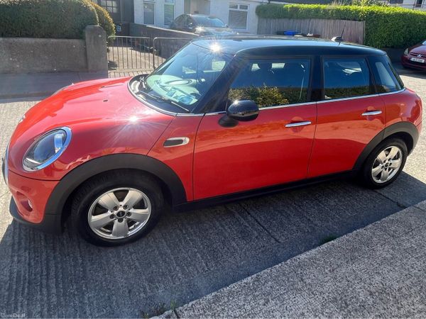 Mini Cooper Hatchback, Petrol, 2018, Orange