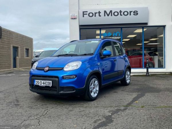 Fiat Panda SUV, Petrol, 2025, Blue