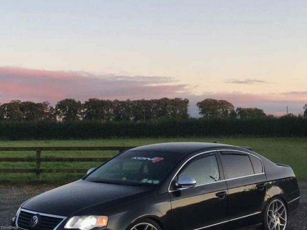 Volkswagen Passat Saloon, Diesel, 2009, Black