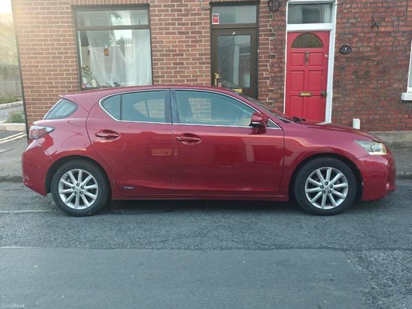 Lexus CT Hatchback, Petrol Hybrid, 2013, Red