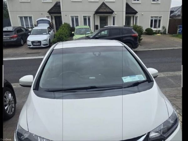 Honda Fit Hatchback, Petrol Hybrid, 2016, White