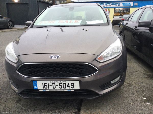 Ford Focus Hatchback, Petrol, 2016, Brown