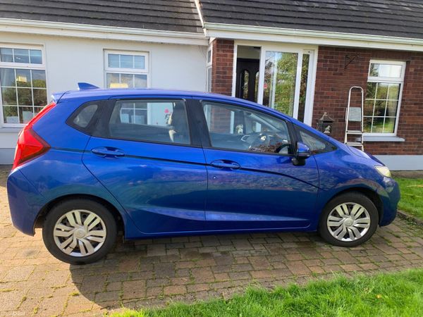 Honda Jazz Hatchback, Petrol, 2017, Blue