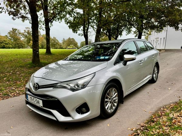 Toyota Avensis MPV, Diesel, 2017, Grey