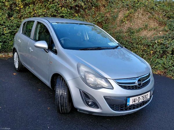 Opel Corsa Hatchback, Petrol, 2014, Silver