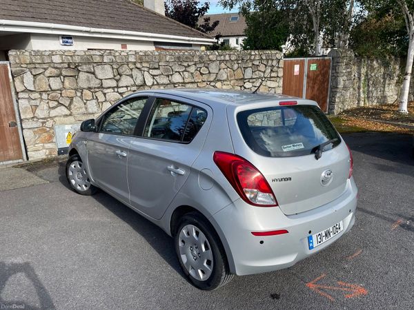 Hyundai i20 Hatchback, Petrol, 2013, Silver