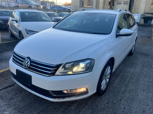 Volkswagen Passat Estate, Petrol, 2014, White
