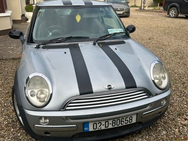 Mini Cooper Hatchback, Petrol, 2002, Silver