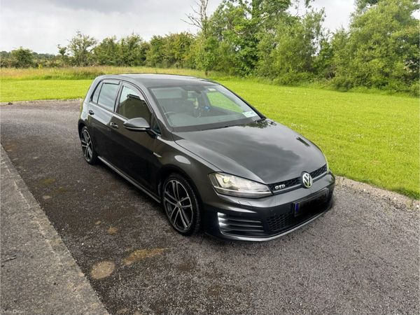 Volkswagen Golf Hatchback, Diesel, 2014, Grey